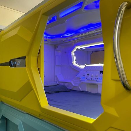 Pelangi Capsule Hostel Johor Bahru Eksteriør bilde