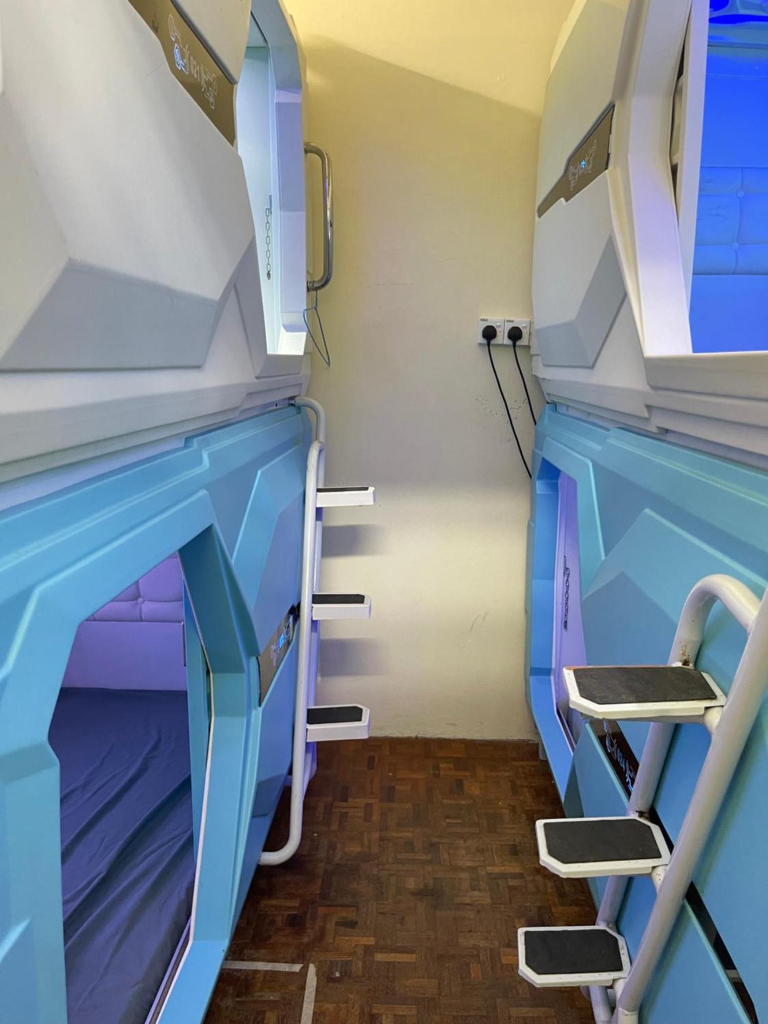 Pelangi Capsule Hostel Johor Bahru Eksteriør bilde