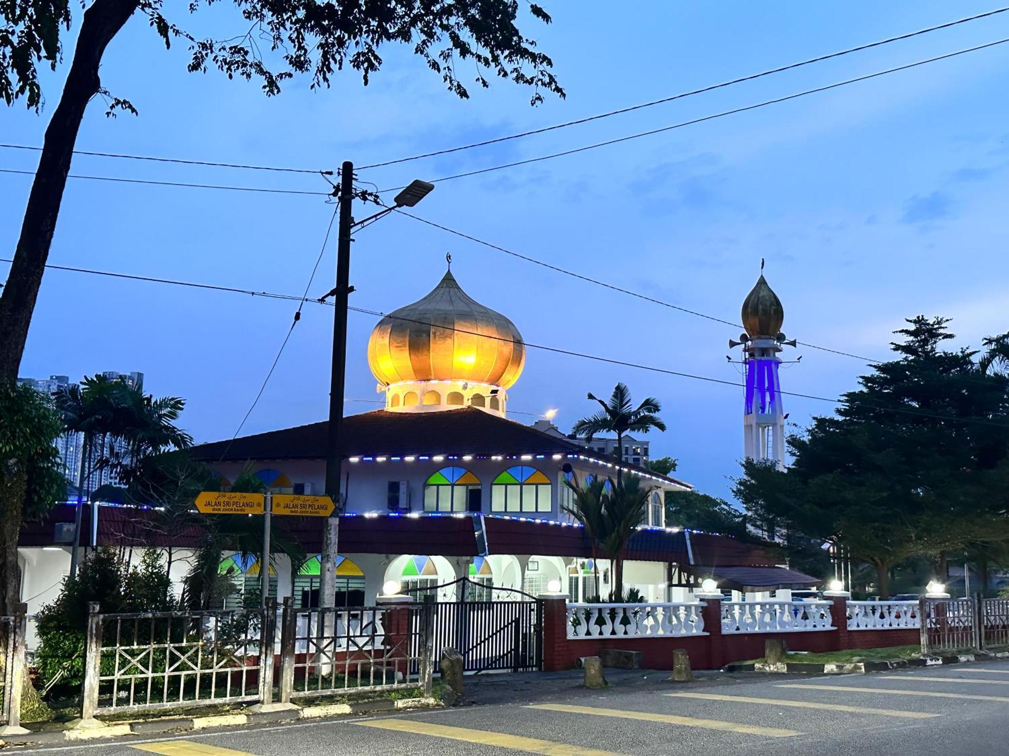 Pelangi Capsule Hostel Johor Bahru Eksteriør bilde